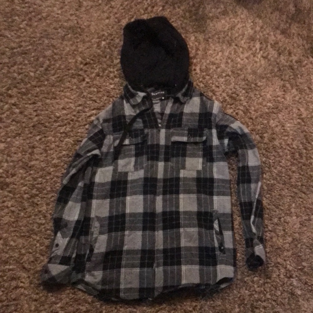 empyre zip up flannel in good condition size medium